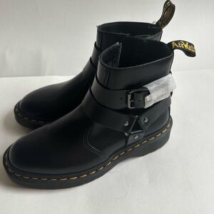 NEW Dr. Martens Jaimes Buckle Chelsea Unisex Boot Black Smooth Sz 6W/5M